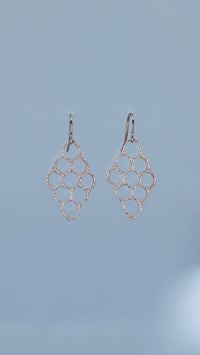 Load image into Gallery viewer, earring:r9_basic
